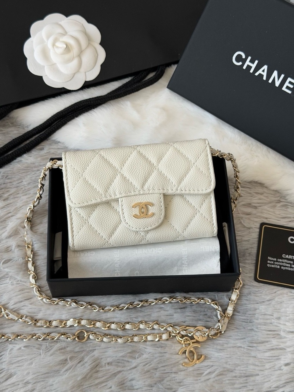 CHANEL Ivory Quilted Wallet-on-Chain with Gold CC Hardware